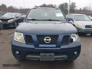 2011 Nissan Frontier PRO-4X with VIN 1N6AD0EV8BC435649, listed as a IAAI auction lot 41922791 with 203,928 mi miles. Bid and sale history available at carsss.com. Image 12.