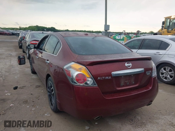 2010 Nissan Altima 3.5 SR with VIN 1N4BL2AP6AN555956, listed as a IAAI auction lot 42109434 with 173,993 mi miles. Bid and sale history available at carsss.com. Image 3.