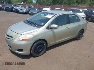 2007 Toyota Yaris с VIN JTDBT923571026531, выставлен на аукционе IAAI как лот 42412893 с пробегом 268 436 миль миль и . История ставок и продаж доступна на DreamBid. Изображение 2.