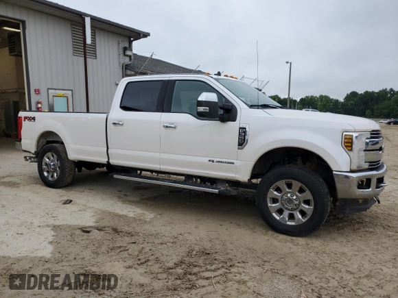2019 Ford F-350 XL with VIN 1FT8W3BT4KEG86558, listed as a Copart auction lot 59364425 with 152,253 mi miles and Salvage title. Bid and sale history available at DreamBid. Image 4.