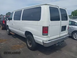 2007 Ford Econoline Passenger XL z VIN 1FBNE31L47DB16682, wystawiony jako IAAI lot #42286228 z przebiegiem 160 802 mil mil oraz . Historia ofert i sprzedaży dostępna na DreamBid. Obrazek 3.