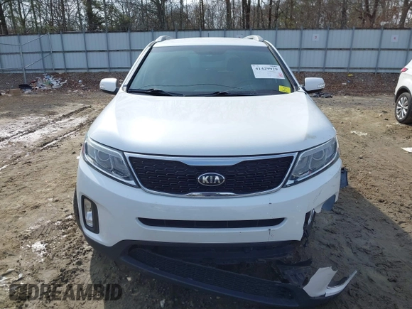2015 Kia Sorento EX with VIN 5XYKU4A7XFG638114, listed as a IAAI auction lot 41429929 with 160,891 mi miles. Bid and sale history available at carsss.com. Image 12.