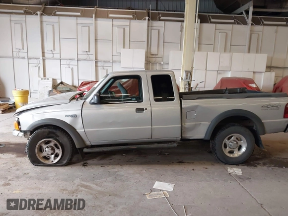2001 Ford Ranger XL Fleet with VIN 1FTZR15E91TA29391, listed as a IAAI auction lot 41852139 with 235,586 mi miles. Bid and sale history available at carsss.com. Image 14.