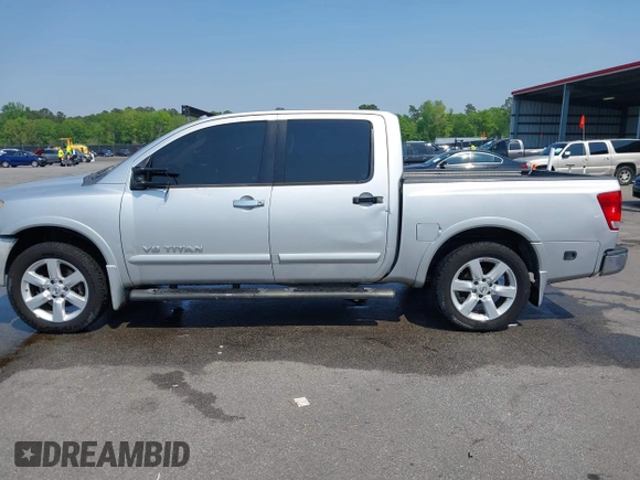 2010 Nissan Titan SE with VIN 1N6BA0ED3AN324773, listed as a IAAI auction lot 41982313 with 270,002 mi miles. Bid and sale history available at carsss.com. Image 14.