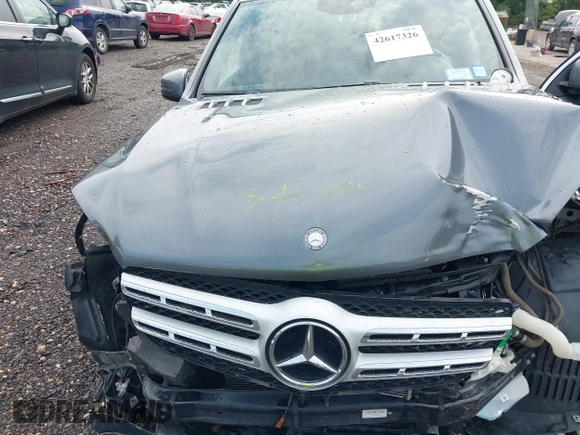 2017 Mercedes-Benz GLS 550 with VIN 4JGDF7DE4HA838922, listed as a IAAI auction lot 42617326 with 86,035 mi miles and . Bid and sale history available at DreamBid. Image 10.