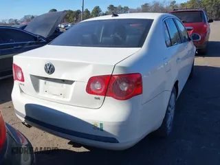 2007 Volkswagen Jetta 2.5L с VIN 3VWDG71K57M157811, выставлен на аукционе IAAI как лот 41693030 с пробегом 93 444 миль миль и . История ставок и продаж доступна на DreamBid. Изображение 16.