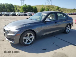 2013 BMW 3 Series 328i xDrive z VIN WBA3B3C5XDF533439, wystawiony jako Copart lot #62130615 z przebiegiem 125 712 mil mil oraz Szkoda całkowita • Salvage title. Historia ofert i sprzedaży dostępna na DreamBid. Obrazek 1.