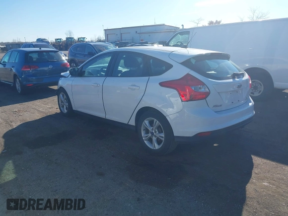 2014 Ford Focus SE with VIN 1FADP3K24EL411720, listed as a IAAI auction lot 40816752 with 102,089 mi miles. Bid and sale history available at carsss.com. Image 3.