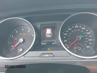 2018 Volkswagen Tiguan SEL z VIN 3VV2B7AX5JM164450, wystawiony jako IAAI lot #42191718 z przebiegiem 68 556 mil mil oraz . Historia ofert i sprzedaży dostępna na DreamBid. Obrazek 7.