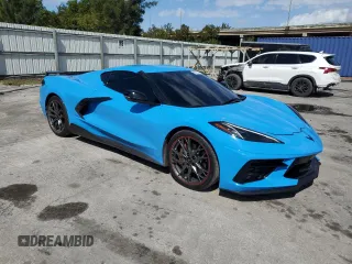 2022 Chevrolet Corvette 2LT with VIN 1G1YB2D49N5115320, listed as a Copart auction lot 47008445 with 17,102 mi miles and Clean Title. Bid and sale history available at carsss.com. Image 4.