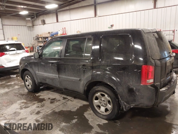 2011 Honda Pilot LX with VIN 5FNYF4H21BB022527, listed as a IAAI auction lot 41617546 with 158,518 mi miles. Bid and sale history available at carsss.com. Image 14.