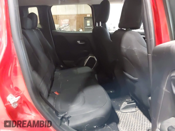 2018 Jeep Renegade Latitude with VIN ZACCJBBB8JPH30688, listed as a IAAI auction lot 42205960 with Not Provided miles and . Bid and sale history available at carsss.com. Image 8.
