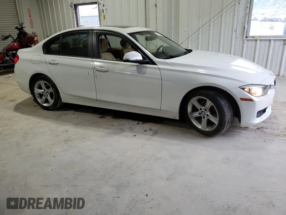 2013 BMW 3 Series 328i xDrive with VIN WBA3B3C58DF542088, listed as a Copart auction lot 52076465 with 85,222 mi miles and Salvage Title. Bid and sale history available at DreamBid. Image 4.