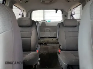 2010 Chrysler Town & Country Touring z VIN 2A4RR5D10AR273535, wystawiony jako Copart lot #54356665 z przebiegiem 238 132 mil mil oraz Szkoda całkowita • Salvage title. Historia ofert i sprzedaży dostępna na DreamBid. Obrazek 10.
