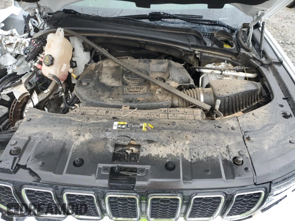 2021 Jeep Grand Cherokee Overland with VIN 1C4RJJDG5M8195683, listed as a Copart auction lot 48133075 with Not provided miles and Salvage title. Bid and sale history available at DreamBid. Image 12.
