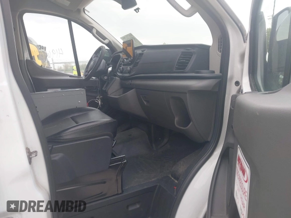2020 Ford Transit Cargo с VIN 1FTBR1Y84LKA03622, выставлен на аукционе IAAI как лот 41966900 с пробегом 117 059 миль миль и . История ставок и продаж доступна на DreamBid. Изображение 5.