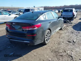 2019 Kia Optima S with VIN 5XXGT4L31KG355781, listed as a IAAI auction lot 41833796 with 130,804 mi miles. Bid and sale history available at carsss.com. Image 4.