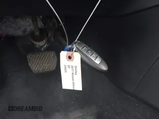 2017 Nissan Altima SV z VIN 1N4AL3AP2HC288869, wystawiony jako IAAI lot #41864317 z przebiegiem 218 256 mil mil oraz . Historia ofert i sprzedaży dostępna na DreamBid. Obrazek 11.