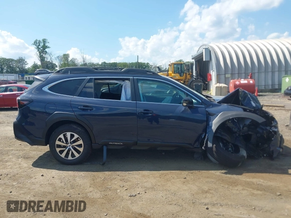 2025 Subaru Outback Premium with VIN 4S4BTADC4S3242331, listed as a IAAI auction lot 42565795 with 111 mi miles and . Bid and sale history available at DreamBid. Image 13.
