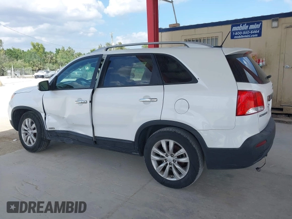2011 Kia Sorento EX with VIN 5XYKUDA22BG008845, listed as a IAAI auction lot 41911107 with 207,362 mi miles. Bid and sale history available at carsss.com. Image 14.