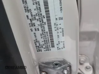 2017 Lincoln MKC Premiere z VIN 5LMCJ1D95HUL32196, wystawiony jako Copart lot #45160455 z przebiegiem 131 285 mil mil oraz Szkoda całkowita • Salvage title. Historia ofert i sprzedaży dostępna na DreamBid. Obrazek 13.