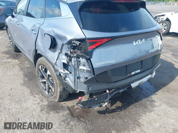2024 Kia Sportage EX with VIN 5XYK33DF3RG185488, listed as a IAAI auction lot 42345457 with 33,926 mi miles and . Bid and sale history available at DreamBid. Image 6.