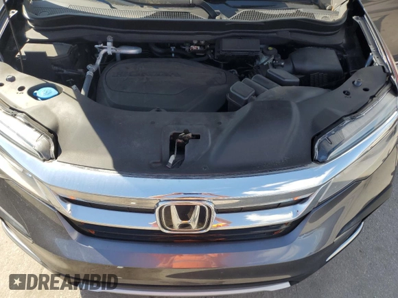 2021 Honda Pilot Touring 8-Passenger with VIN 5FNYF5H96MB033111, listed as a Copart auction lot 44386445 with 41,814 mi miles and Salvage Title. Bid and sale history available at DreamBid. Image 12.