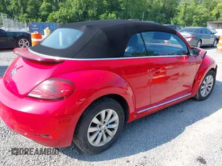 2019 Volkswagen Beetle S with VIN 3VW5DAAT7KM510898, listed as a IAAI auction lot 42567677 with Not provided miles and . Bid and sale history available at DreamBid. Image 4.