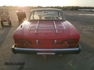 1982 FIAT 124 Spider z VIN ZFAAS00B8C5001153, wystawiony jako Copart lot #43028875 z przebiegiem 48 617 mil mil oraz Szkoda całkowita • Salvage title. Historia ofert i sprzedaży dostępna na DreamBid. Obrazek 6.