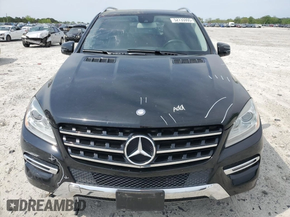 2014 Mercedes-Benz M 350 z VIN 4JGDA5HB7EA416478, wystawiony jako Copart lot #52735995 z przebiegiem 111 499 mil mil oraz Szkoda całkowita • Salvage title. Historia ofert i sprzedaży dostępna na DreamBid. Obrazek 5.