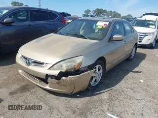 2004 Honda Accord EX z VIN 1HGCM56824A074193, wystawiony jako IAAI lot #42082144 z przebiegiem 240 079 mil mil oraz . Historia ofert i sprzedaży dostępna na DreamBid. Obrazek 2.