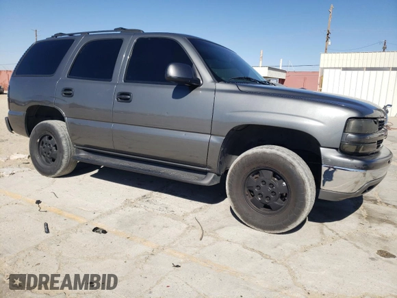 2002 Chevrolet Tahoe LT with VIN 1GNEC13T32R196563, listed as a Copart auction lot 68924114 with 137,168 mi miles and Salvage Title. Bid and sale history available at carsss.com. Image 4.