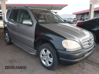 2005 Mercedes-Benz M 350 with VIN 4JGAB57E05A523559, listed as a IAAI auction lot 42244766 with 269,432 mi miles and . Bid and sale history available at DreamBid. Image 1.