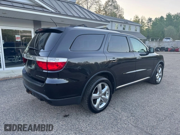 2012 Dodge Durango Citadel z VIN 1C4SDJET1CC205450, wystawiony jako Copart lot #57361605 z przebiegiem 222 079 mil mil oraz Czysty tytuł • Clean title. Historia ofert i sprzedaży dostępna na DreamBid. Obrazek 4.