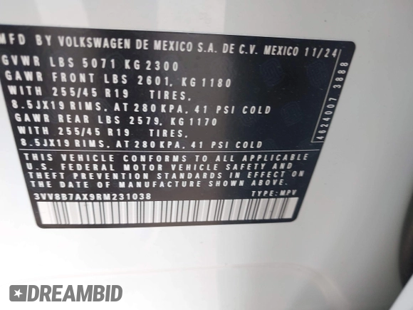 2024 Volkswagen Tiguan SE R-Line Black with VIN 3VV8B7AX9RM231038, listed as a IAAI auction lot 42092117 with 563 mi miles and . Bid and sale history available at DreamBid. Image 9.