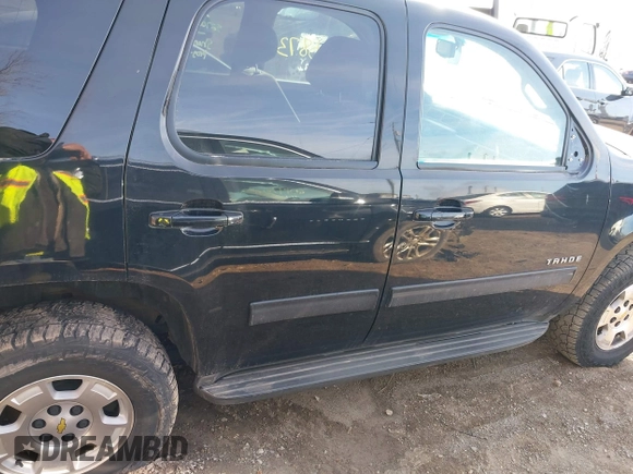 2012 Chevrolet Tahoe LS with VIN 1GNSCAE09CR161937, listed as a IAAI auction lot 41846873 with 218,462 mi miles and . Bid and sale history available at DreamBid. Image 13.