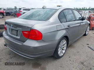 2011 BMW 3 Series 328i with VIN WBAPH7C56BE850922, listed as a IAAI auction lot 42294307 with 96,234 mi miles and . Bid and sale history available at DreamBid. Image 4.