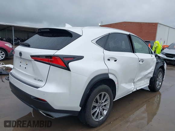 2021 Lexus NX 300 z VIN JTJDARBZ6M2200029, wystawiony jako IAAI lot #42465329 z przebiegiem 20 441 mil mil oraz . Historia ofert i sprzedaży dostępna na DreamBid. Obrazek 4.