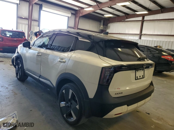 2025 Nissan Kicks SR with VIN 3N8AP6DCXSL307662, listed as a Copart auction lot 89303155 with 685 mi miles and Salvage Title. Bid and sale history available at carsss.com. Image 2.
