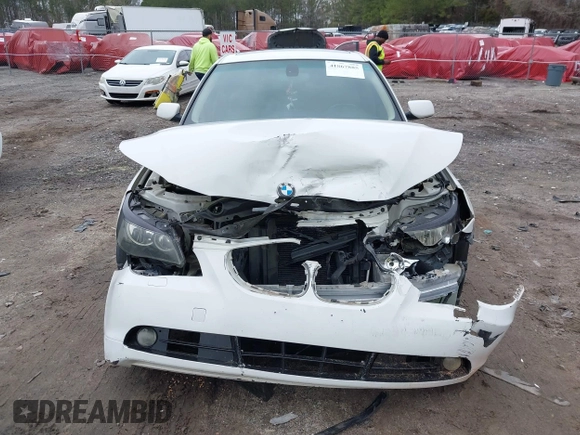 2007 BMW 5 Series 525i with VIN WBANE53547CW59197, listed as a IAAI auction lot 41867885 with 158,839 mi miles and . Bid and sale history available at carsss.com. Image 12.