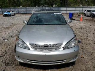 2004 Toyota Camry LE z VIN 4T1BE32K24U854346, wystawiony jako Copart lot #52708755 z przebiegiem 201 385 mil mil oraz Szkoda całkowita • Salvage title. Historia ofert i sprzedaży dostępna na DreamBid. Obrazek 5.