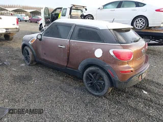 2014 MINI Paceman z VIN WMWSS1C58EWN94368, wystawiony jako IAAI lot #41377194 z przebiegiem 56 897 mil mil oraz . Historia ofert i sprzedaży dostępna na DreamBid. Obrazek 3.