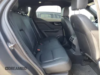 2018 Jaguar F-Pace 25t Premium with VIN SADCJ2FX0JA255130, listed as a Copart auction lot 63700125 with 68,931 mi miles and Clean title. Bid and sale history available at DreamBid. Image 11.