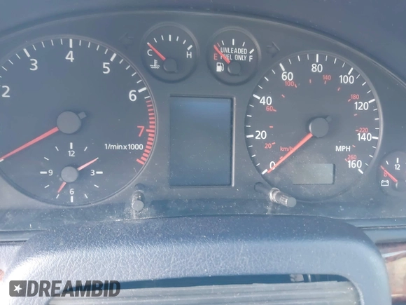 1998 Audi A4 с VIN WAUDD28D0WA185367, выставлен на аукционе IAAI как лот 41907424 с пробегом Не указан миль и . История ставок и продаж доступна на DreamBid. Изображение 7.
