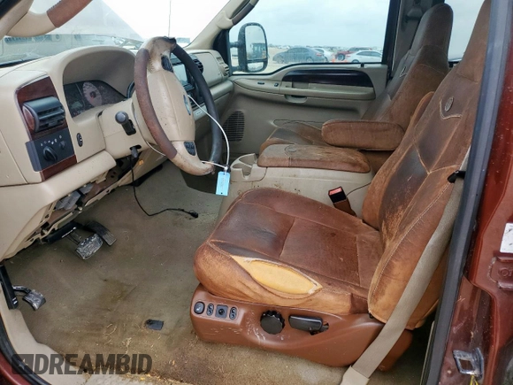 2005 Ford F-250 XL with VIN 1FTSW20PX5ED11526, listed as a Copart auction lot 62649305 with 253,294 mi miles and Salvage title. Bid and sale history available at DreamBid. Image 7.