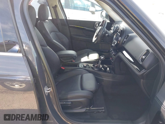 2019 MINI Countryman Cooper S с VIN WMZYT3C54K3E97707, выставлен на аукционе IAAI как лот 41882818 с пробегом 51 567 миль миль и . История ставок и продаж доступна на DreamBid. Изображение 5.