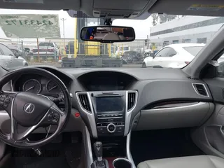 2017 Acura TLX z VIN 19UUB1F35HA010632, wystawiony jako IAAI lot #42433172 z przebiegiem 127 864 mil mil oraz . Historia ofert i sprzedaży dostępna na DreamBid. Obrazek 22.
