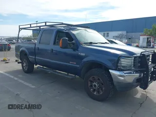 2004 Ford Super Duty F-250 XL with VIN 1FTNW21P14EB07031, listed as a IAAI auction lot 41615020 with 272,861 mi miles. Bid and sale history available at carsss.com. Image 1.