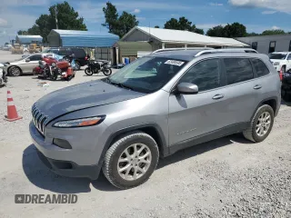 2015 Jeep Cherokee Latitude с VIN 1C4PJMCS5FW512858, выставлен на аукционе Copart как лот 62408695 с пробегом 86 738 миль миль и Чистый • Clean title. История ставок и продаж доступна на DreamBid. Изображение 1.