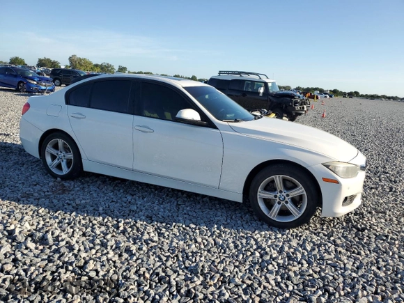 2014 BMW 3 Series 328i xDrive z VIN WBA3B5G53ENS07740, wystawiony jako Copart lot #61913665 z przebiegiem 149 874 mil mil oraz Czysty tytuł • Clean title. Historia ofert i sprzedaży dostępna na DreamBid. Obrazek 4.